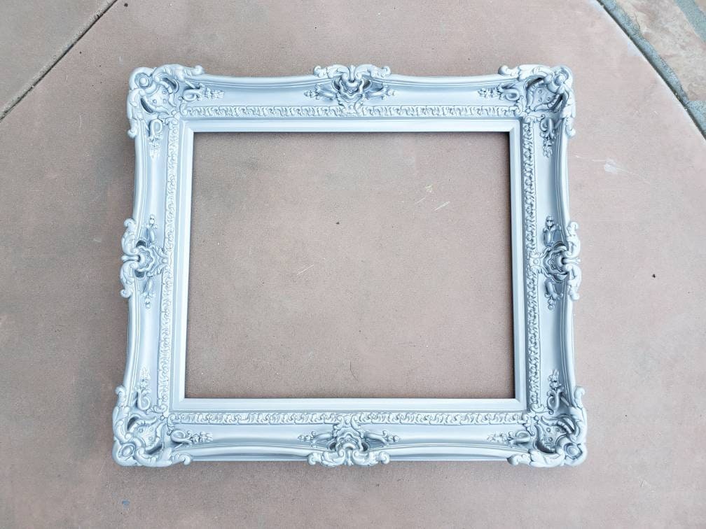 16x20 Classic French Silver Frame