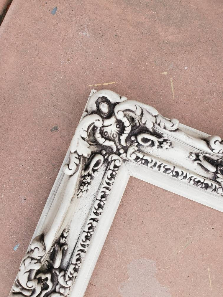 11x14 Vintage Ornate Photo Frame, Distressed Traditional Frame
