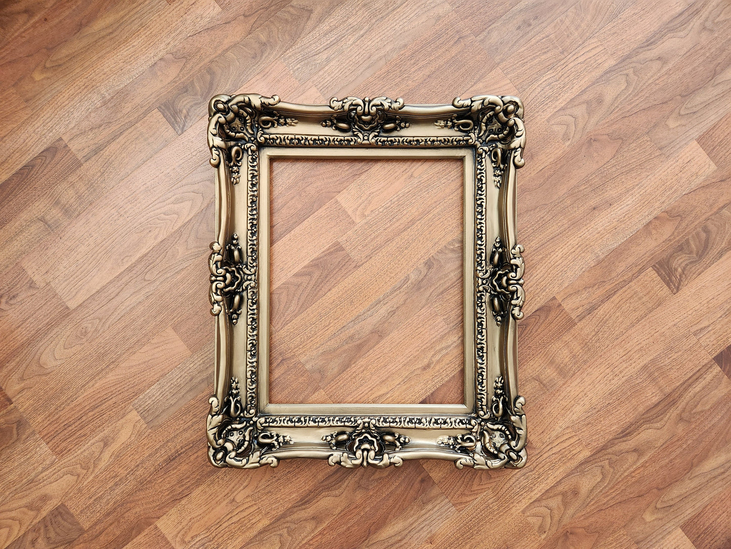 16x20 Vintage Picture Frame, Fancy Print Ideas, Colonial Frame, Old Style