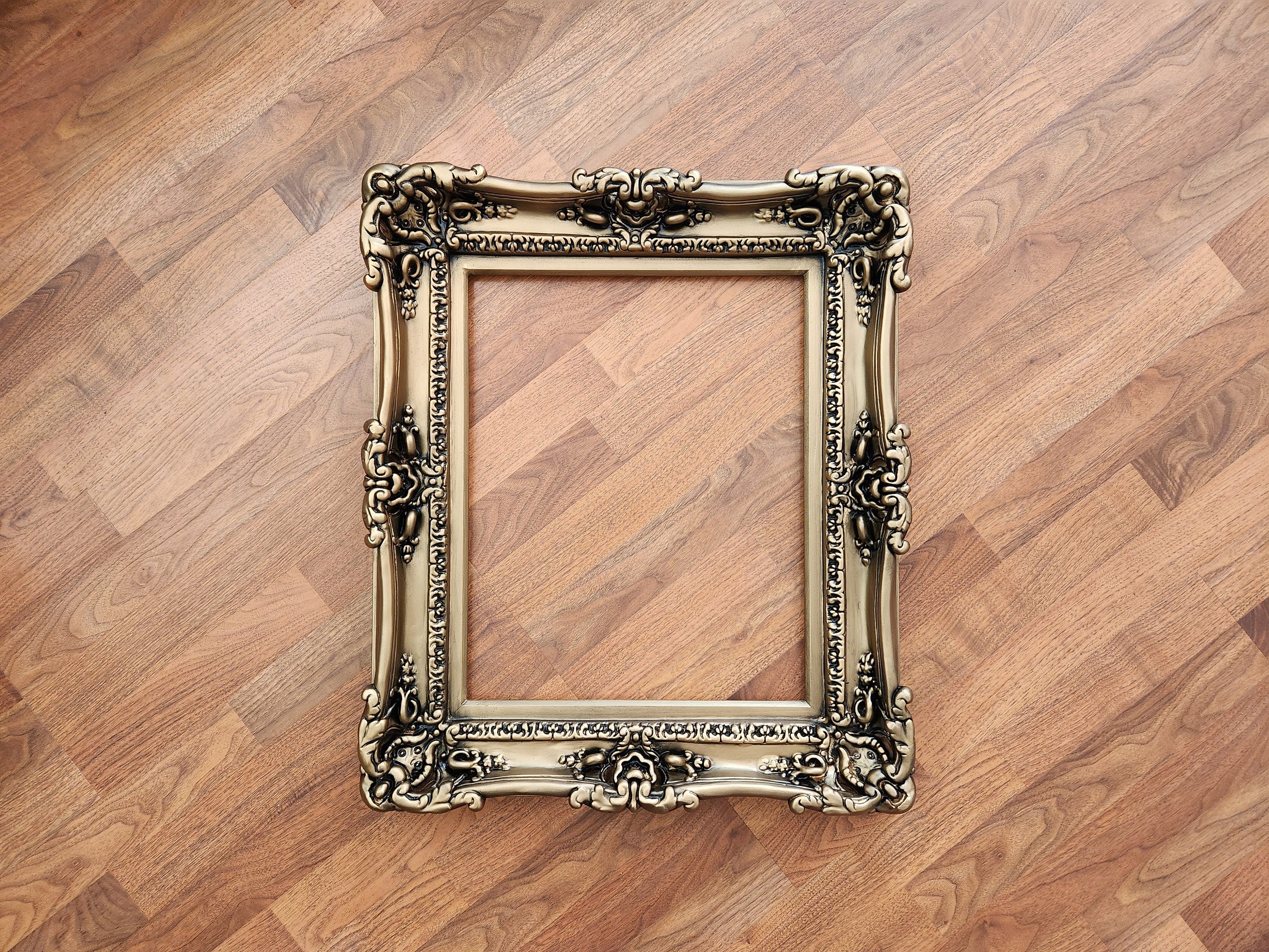 16x20 Vintage Picture Frame, Fancy Print Ideas, Colonial Frame, Old Style